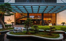 Renaissance Shanghai Putuo Hotel 5*